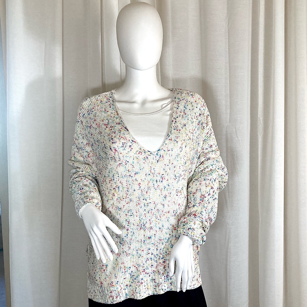 H&M White V-Neck Knit Sweater with Multicolor design - Medium
